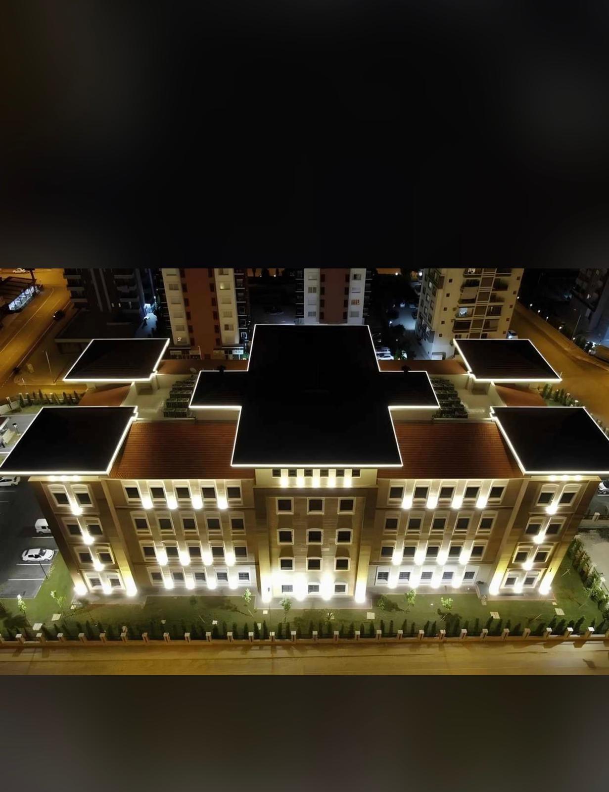 Mezitli-Hükümet Konağı Cephe Kinetik Aydınlatma